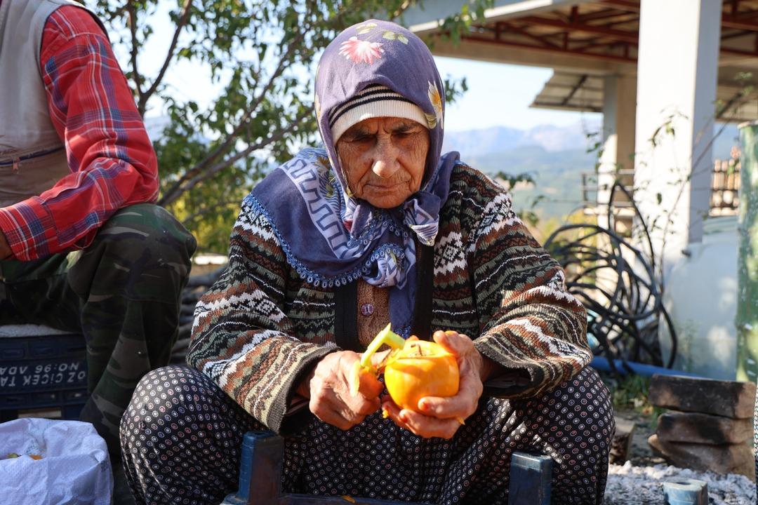 Köy fabrikaya dönüştü  Yılda bir 20 gün uğraşıyoruz! Çok iyi gelir kaynağı  10