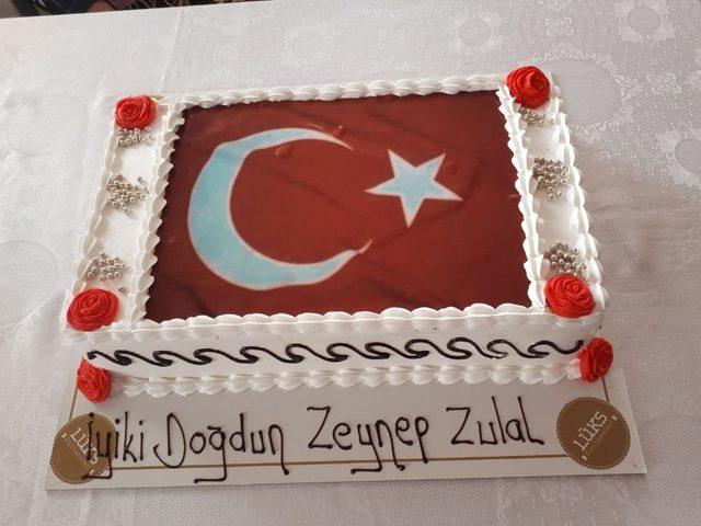 Minikler Mehmetçiğe selam gönderdi