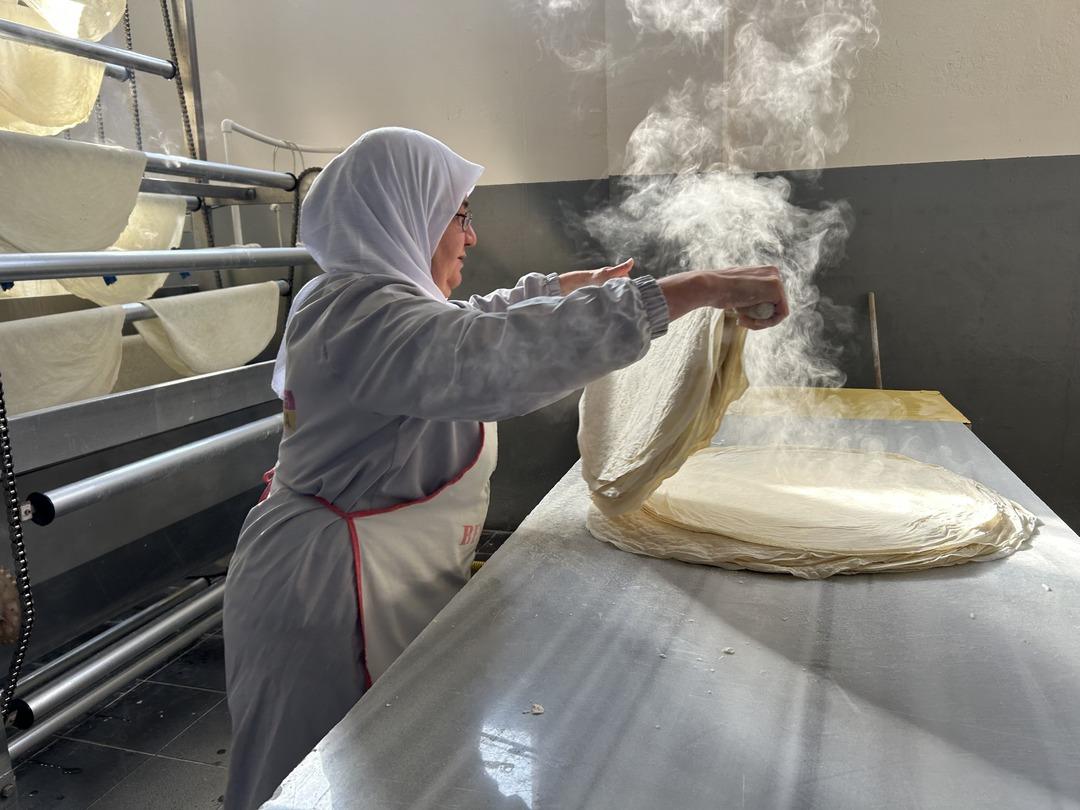 Küçük dükkanda başladı, şimdi tonlarca üretiyor! Büyüdükçe büyüdü 1