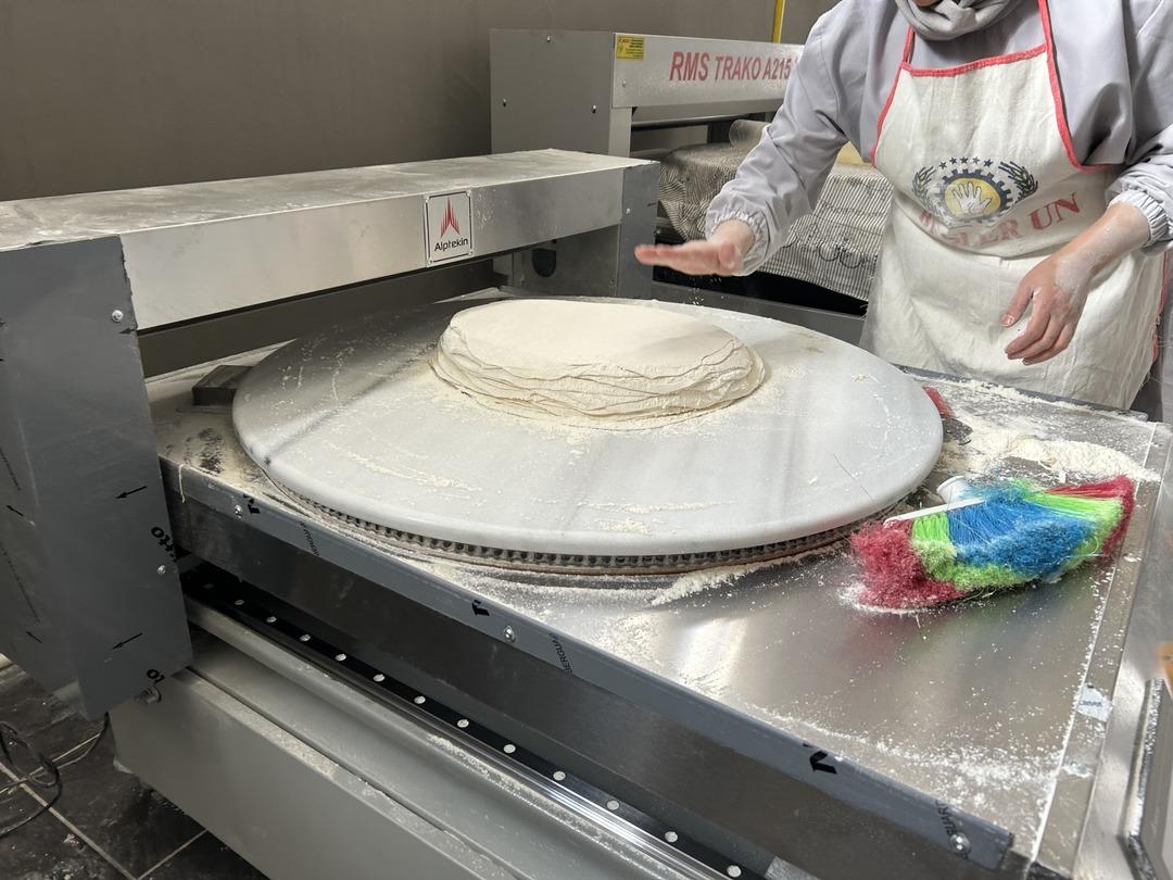 Küçük dükkanda başladı, şimdi tonlarca üretiyor! Büyüdükçe büyüdü 5