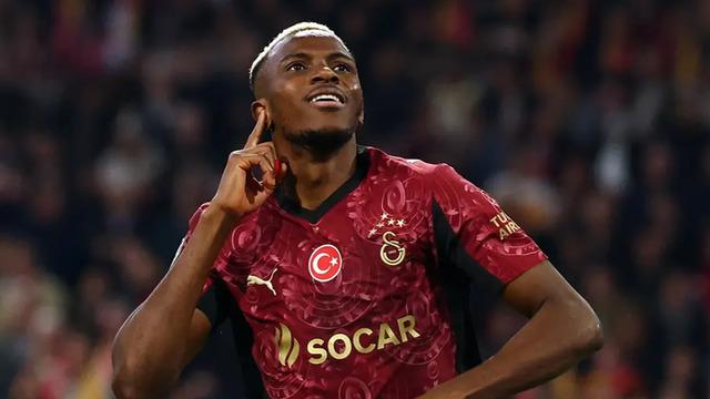 Galatasaray'a Osimhen'den kötü haber geldi! Fenerbahçe derbisi riskte