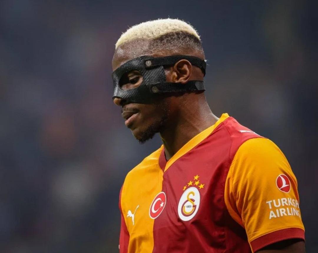 Galatasaray a Osimhen den k&ouml;t&uuml; haber geldi! Fenerbah&ccedil;e derbisi riskte 2