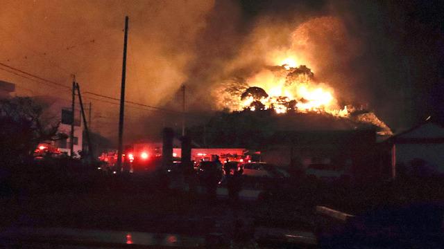 Kıyamet filmi değil, Japonya'nın felaketi... 170’ten fazla binada hasar: 1 kişi hayatını kaybetti! Yangının büyüklüğü kameralara yansıdı