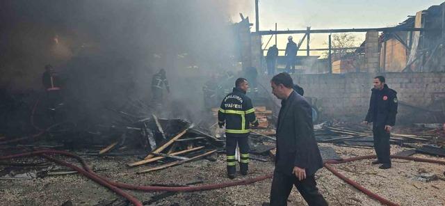Şanlıurfa’da iş yerinde korkutan yangın 3