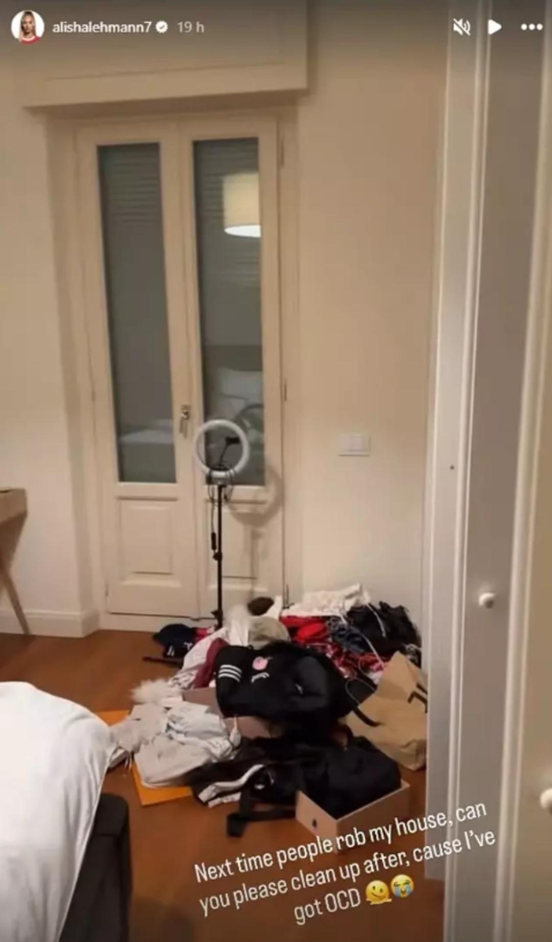 Ünlü futbolcu Alisha Lehmann ın evine hırsız girdi: "Obsesif-kompulsifim" diyip o halini paylaştı! 1