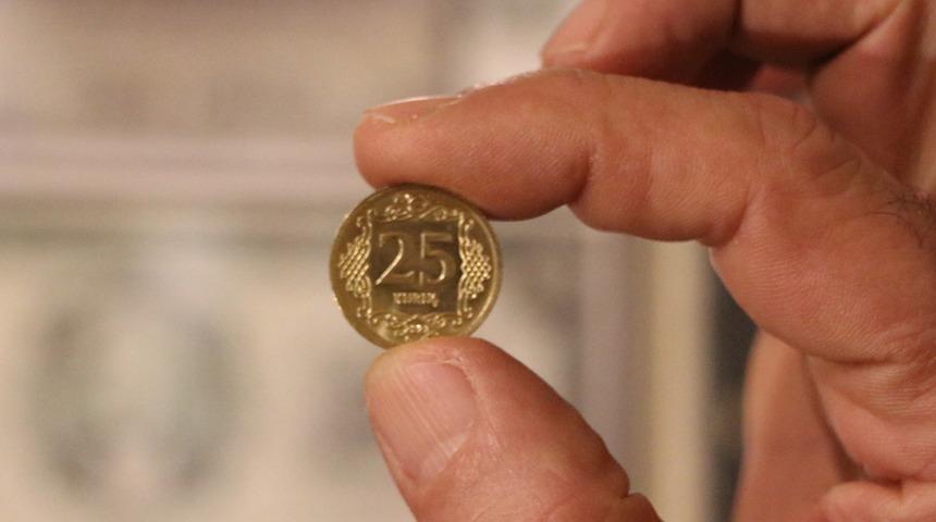 36 yıldır koleksiyonerlik yapıyor! 34 bin TL'ye 25 kuruş: Altın olduğunu söylüyorlar ama...