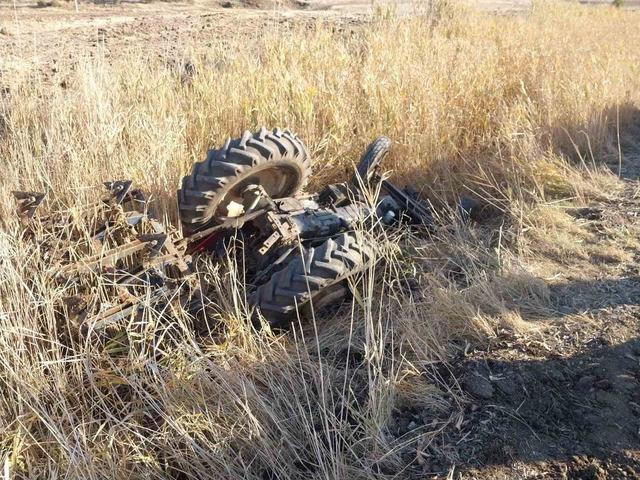 Gaziantep’te devrilen traktörün sürücüsü hayatını kaybetti 2