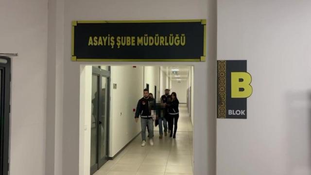 Bebeği göbek bağıyla öldürüp çöpe atmışlardı! Korkunç cinayet 18 yıl sonra aydınlatıldı... Katil anneyi olay yerindeki iz ele verdi