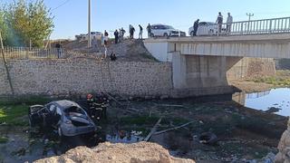 Mardin'de otomobil dere yatağına düştü: 3 kişi yaralandı