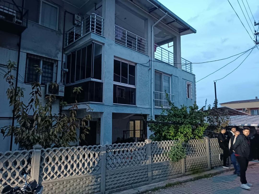 İzmir de korkunç olay! Engelli kızını pompalı tüfekle öldürüp, intihar etti 1