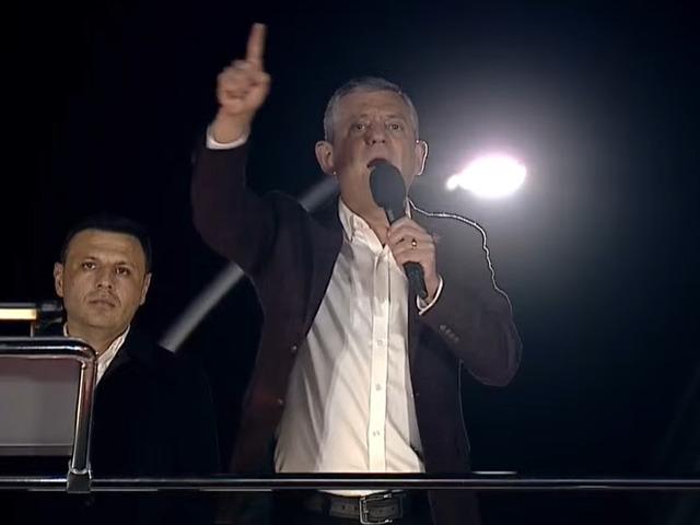 Özel'den Erdoğan'a MHP eleştirisi: "Her şeyle sen övüneceksin sıkışınca MHP'yi öne süreceksin"