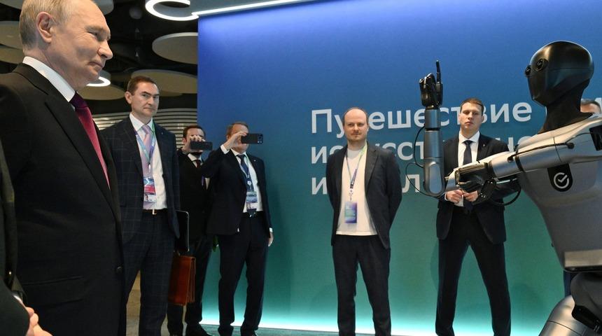 Putin, yapay zekada bağımsızlığın Rusya i&ccedil;in "egemenlik meselesi" olduğunu s&ouml;yledi