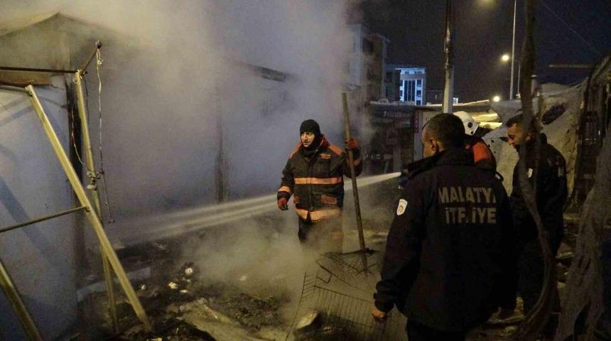 Malatya&rsquo;da konteyner &ccedil;arşıda yangın: 1 yaralı