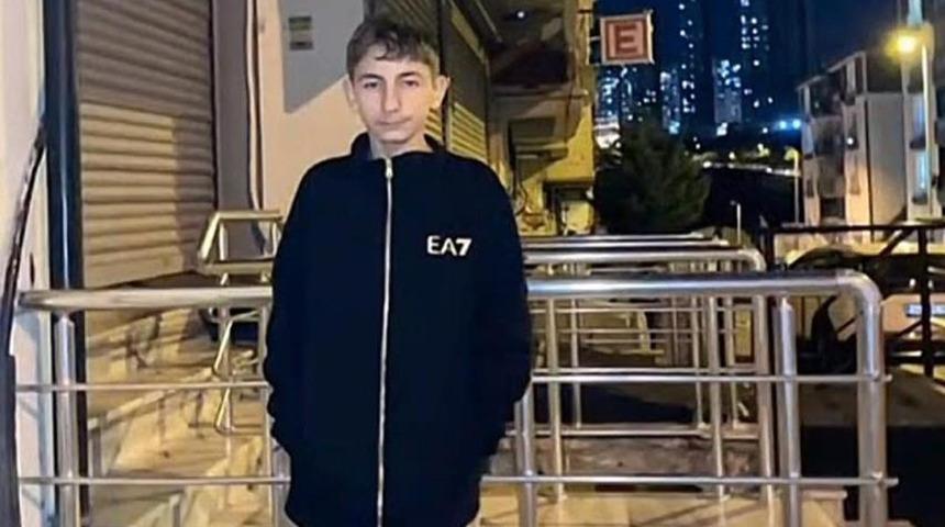 İstanbul'da ş&uuml;pheli &ccedil;ocuk &ouml;l&uuml;m&uuml;! Annesi evde baygın halde buldu