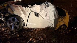 Burdur’da kamyonet ile çarpışan otomobil hurdaya döndü: 1 ölü, 1 yaralı