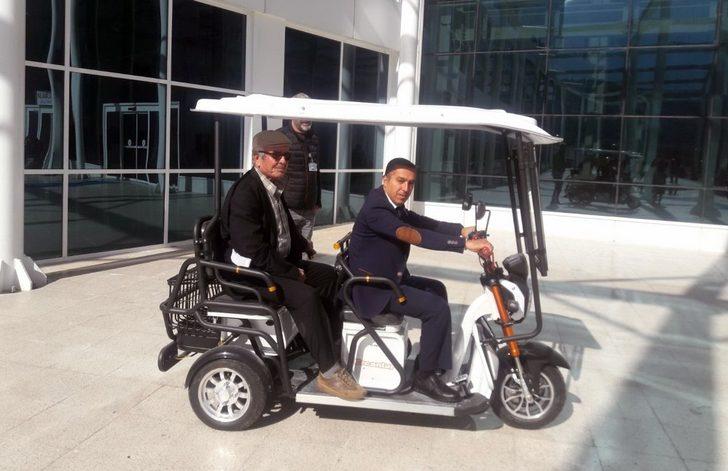 Yaşlı ve engelli hastalara golf araçlı hizmet G2