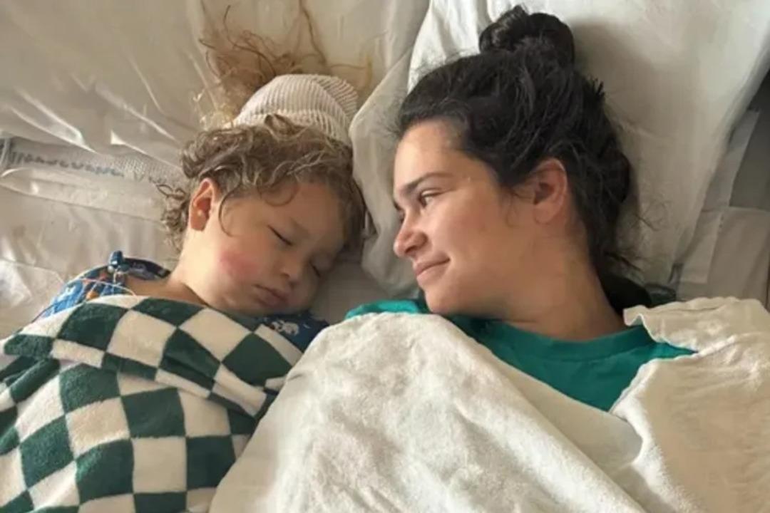 Anne-oğula bir saat arayla teşhis kondu! Hamile olduğunu zannediyordu ama... 1