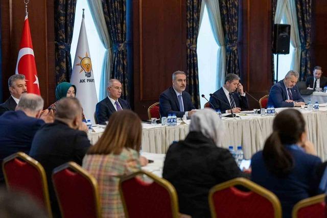 Bakan Fidan Marmara Bölge Milletvekilleri ile bir araya geldi 6