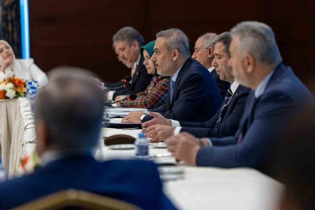 Bakan Fidan Marmara Bölge Milletvekilleri ile bir araya geldi 4