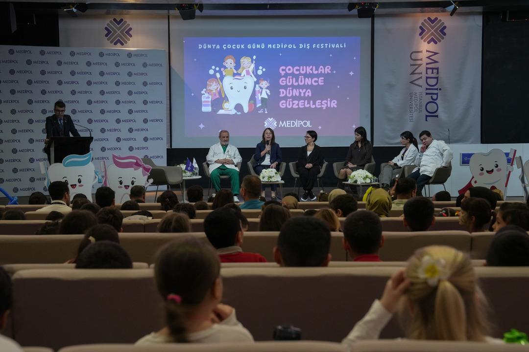 Medipol&rsquo;de D&uuml;nya &ccedil;ocuk G&uuml;n&uuml;&rsquo;ne &ouml;zel &ldquo;diş festivali&rdquo; coşkusu 1