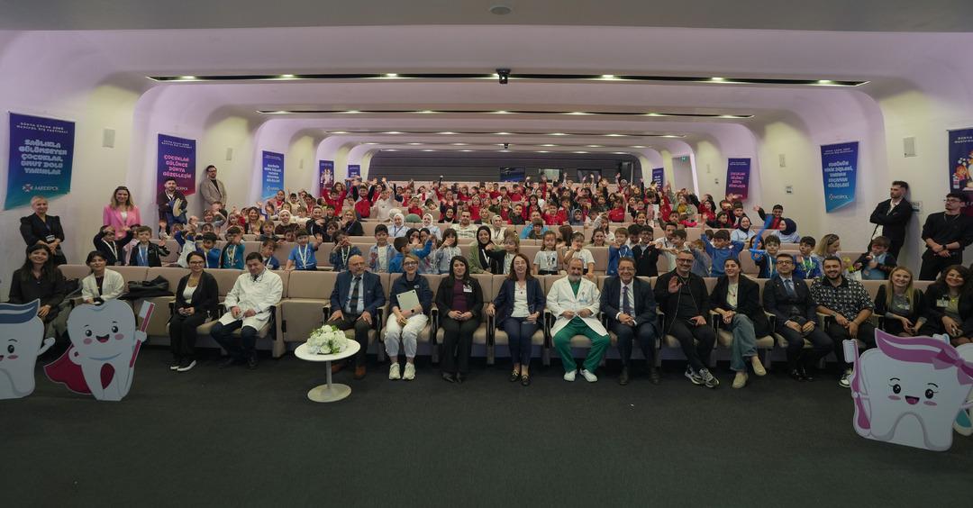 Medipol&rsquo;de D&uuml;nya &ccedil;ocuk G&uuml;n&uuml;&rsquo;ne &ouml;zel &ldquo;diş festivali&rdquo; coşkusu 3