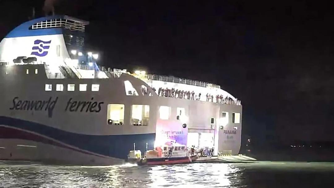 Feribot karaya oturmuştu! Skandal itiraf ortalığı karıştırdı 1