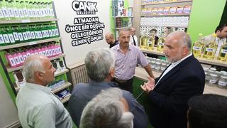 Bu markette para geçmiyor! Çöpe atmayıp ürün alıyorlar