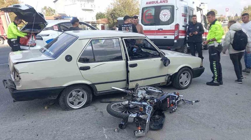 Hatalı sollama kaza getirdi: 2 yaralı