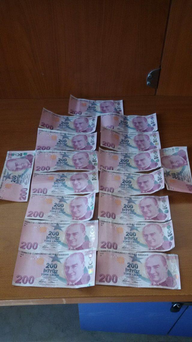 Bursa'da sahte parayla 22 kişiyi dolandırdılar