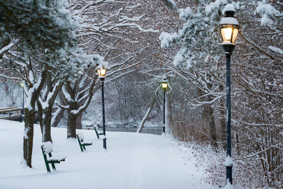 Kış şartlarına meydan okuma rehberi: Fonksiyonel montlarla her havada havalı kal! 1