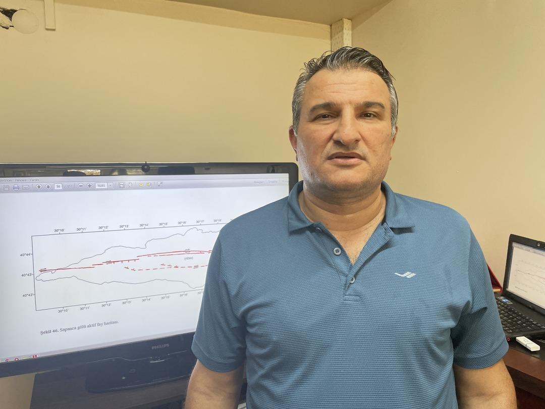 Sapanca Gölü ndeki kabarcıklar endişeye yol açtı! Nedenini Prof. Dr. Utkucu açıkladı 3