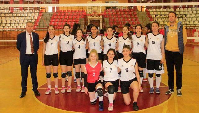 Sivas’ta liseler arası voleybol turnuvası