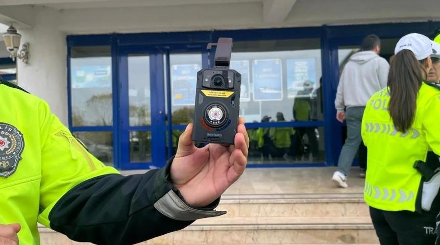 Sinop&rsquo;ta trafik polislerine yaka kamerası dağıtıldı