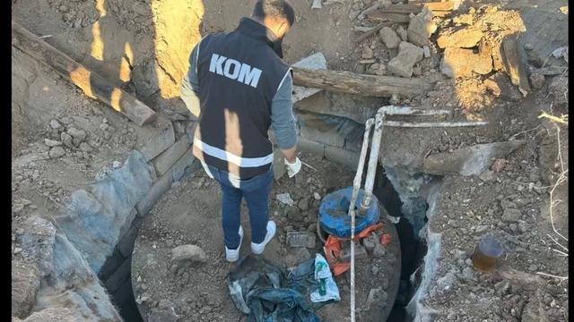 Ağrı'da yer altına gizlenen tanktan 3 bin 562 litre kaçak motorin çıktı