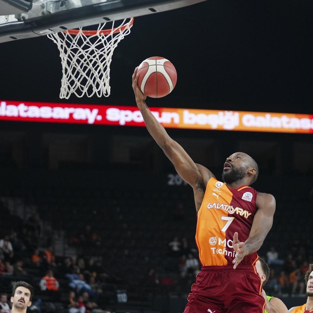 Galatasaray Başkanı Dursun Özbek: 