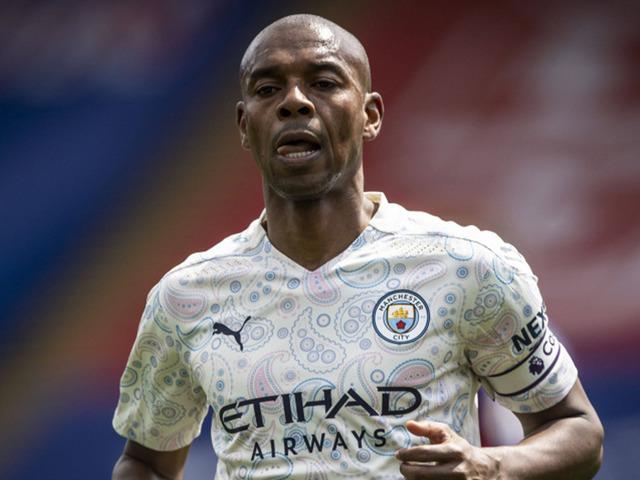 Brezilyalı futbolcu Fernandinho, kariyerine son verdi