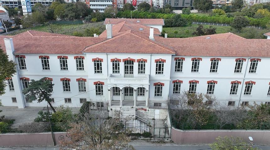 Balıklı Rum Hastanesi'nde operasyon: Profesör, eczacı ve tıbbi sekreter hepsi gözaltında