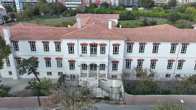 Balıklı Rum Hastanesi'nde operasyon: Profesör, eczacı ve tıbbi sekreter hepsi gözaltında