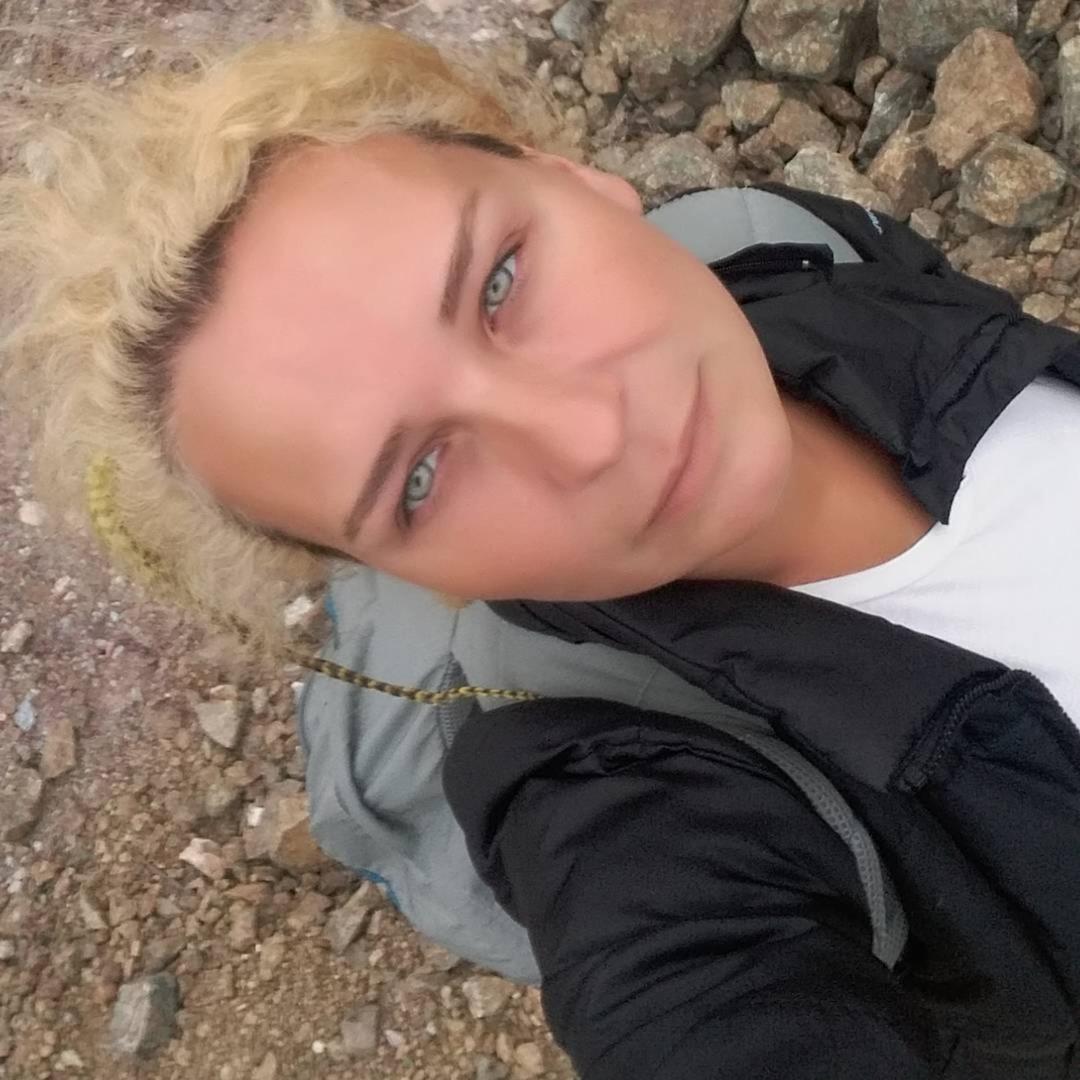 Evrim Akın ifşaları bitmiyor! Başrolden makyöze kadar setteki herkes konuştu! Yer yerinden oynar 5