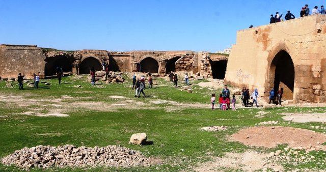 Büyükşehir  tarih bölümü öğrencilerine  gezi düzenledi