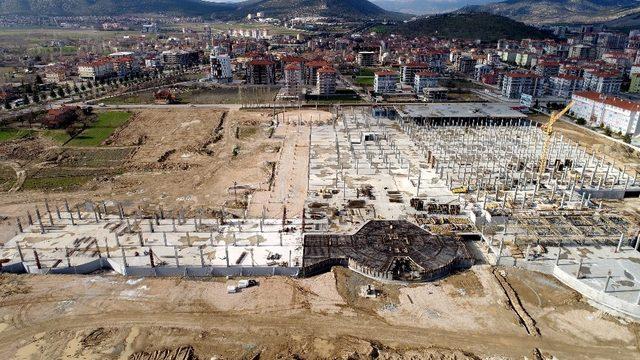 Başkan Günaydın, terminal inşaatını inceledi