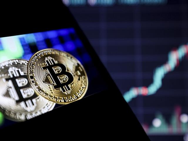 Bitcoin'de büyük çöküş, durdurulamıyor! 1 yıllık kazanç 1 ayda buhar oldu