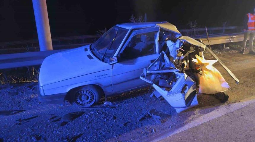 Bilecik&rsquo;te tır otomobile arkadan &ccedil;arptı: 1 yaralı