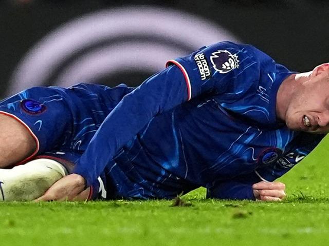 Evinde durduğu yerde sakatlandı! Derbi maçında forma giyemeyecek