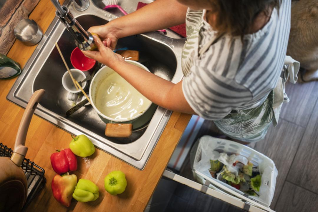 Mutfaktaki kimyasallara karşı korunmanın yolları: Yanlışlıkla deterjan içilirse ne olur? 1