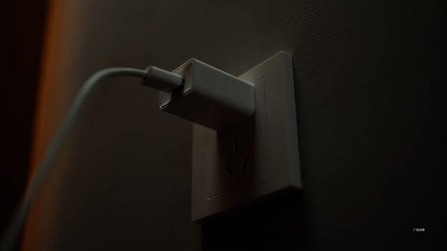 25 Kasım’da tanıtılıyor: Tek şarjla 14 gün pil ömrü sunacak