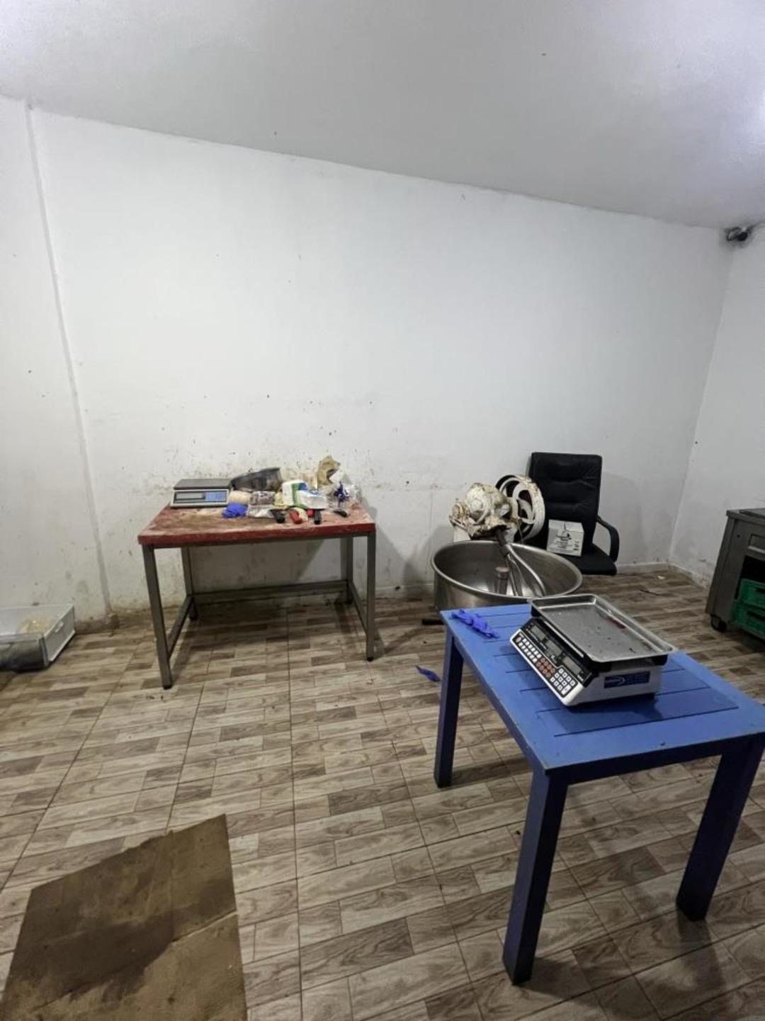 Çanakkale de hijyenik olmayan şarküteri işletmesine yaklaşık 42 bin TL idari para cezası 2