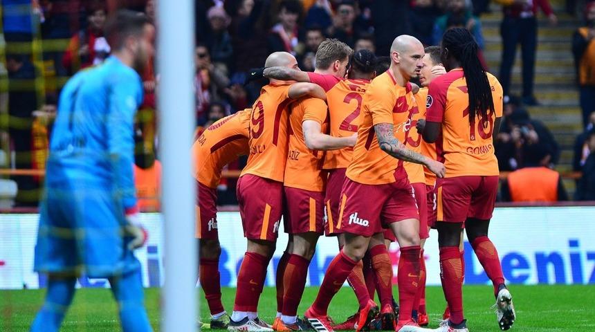 Galatasaray, Feghouli'yi satmaya hazırlanıyor
