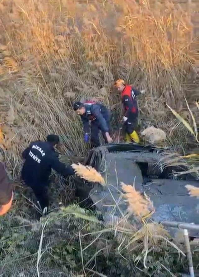 Tokat&rsquo;ta feci kaza: 2 &ouml;l&uuml;, 1 yaralı 3