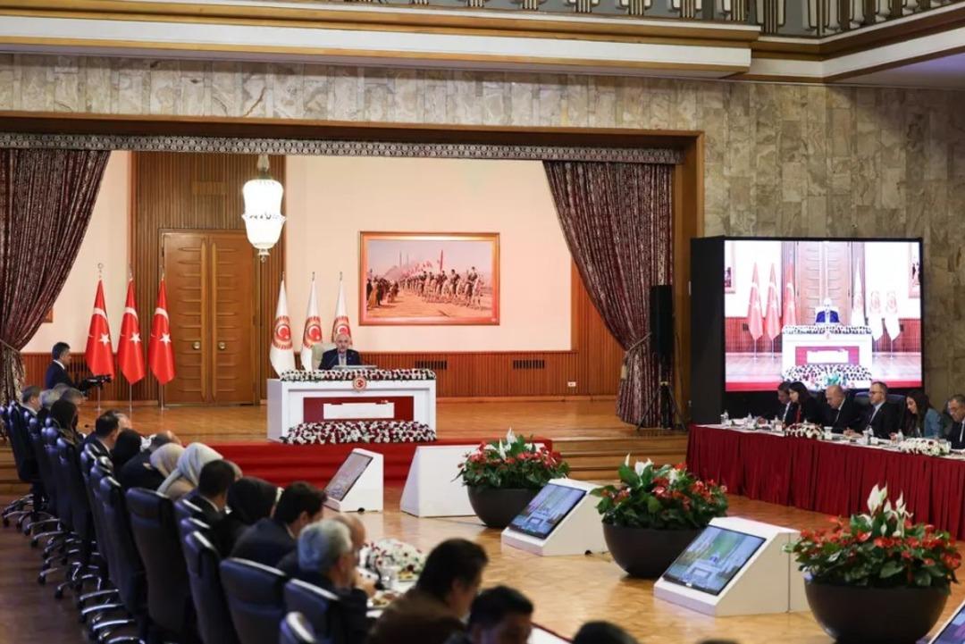 Pervin Buldan paylaşıp sildi! CHP yi hedef aldı 1